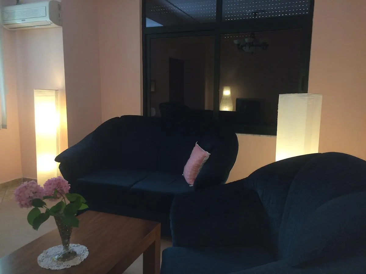 Bed and Breakfast Friends House Тирана Отель типа 